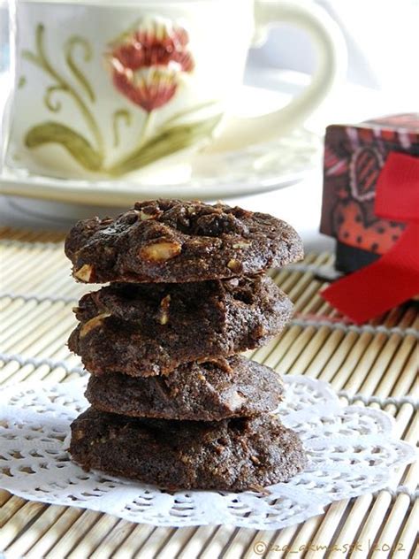 «resepi biskut coklat chip ala famous amos: BISKUT COKLAT CHIPS RANGUP | Chocolate chip cookies, Choc ...