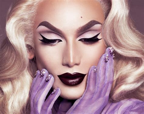 Drag queens share their favorite foundations, concealers, lipsticks and more in this roundup of the best makeup products. Drag Queen Makeup - Beauty Tips And Tricks From The World ...