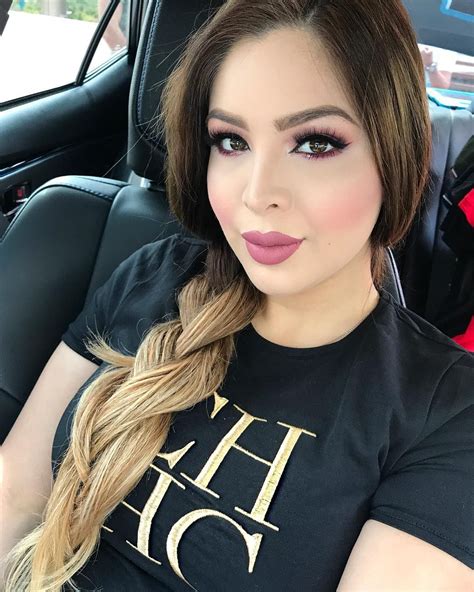 Karla Mercado👸🏼 On Instagram “bonito Domingo 🖤 💛” Maquillaje Natural Tips Belleza Cabello
