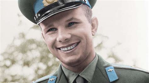 Yuri Alekseevich Gagarin Biography Photo And Video