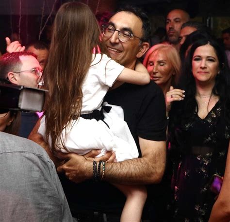 כך נזהה ונתמודד עם התופעה. צפו: ישראל קטורזה חוגג 50 במסיבת הפתעה מושקעת