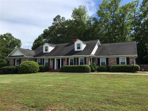 With a relatively low average rent of $712 per month in the town, renting remains an affordable option, particularly compared to other cities in south carolina. Abbeville Real Estate - Abbeville County SC Homes For Sale ...
