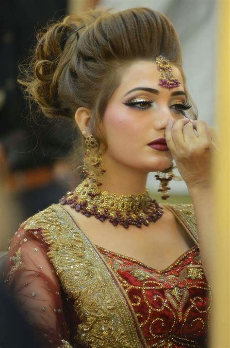 Pin By Rose Blue On Rande Creation Pakistani Bridal Makeup Bridal