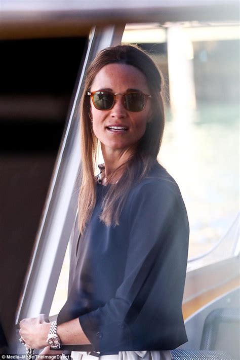 If you want to copy the duchess of cambridge's little sister but that's a bit more than you wanted. Pippa Middleton shows off wedding rings in Sydney | Daily ...