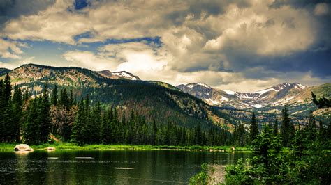 Montañas En Lago Y Bosque Fondo De Pantalla 4k Hd Id3834