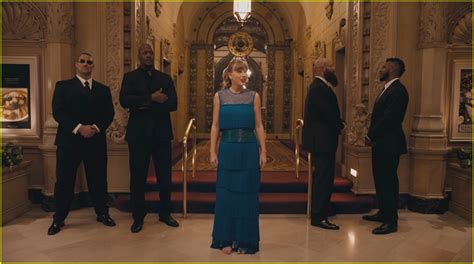 taylor swift drops delicate video dances like no ones watching photo 4049326 music music