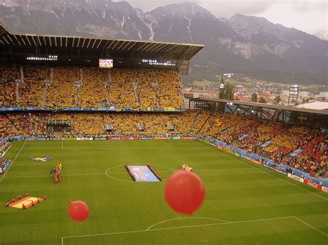 Covering the latest team news, predictions, reaction and more. File:Spain vs Sweden, Euro 2008 01.jpg - Wikimedia Commons