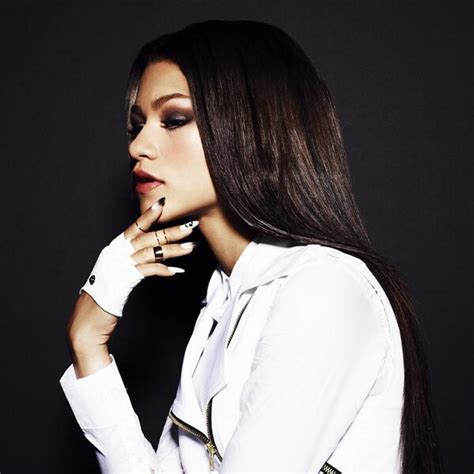 Aaliyahs Biopic Project On Hold Zendaya Quits Hype My