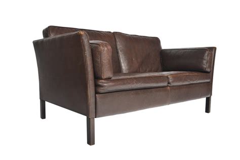 When it arrived, it was easy to assemble and fit in my small bedroom space perfectly. Danish Mid-Century Modern Brown Leather Loveseat For Sale ...