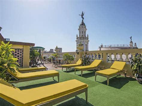 Inne i havanna finns inga stränder, med det finns en strand ca 20 kilometer utanför staden. Hotel Inglaterra in Havanna bei alltours buchen