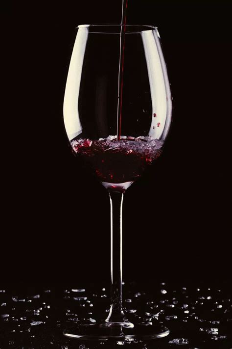 品质生活从拥有一款红酒开始 限时抢购 处暑双重福利酒来袭 葡萄