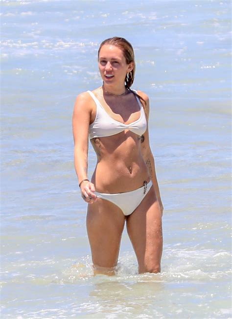 Miley Cyrus Wearing A Bikini At A Beach In Australia January 7 2018