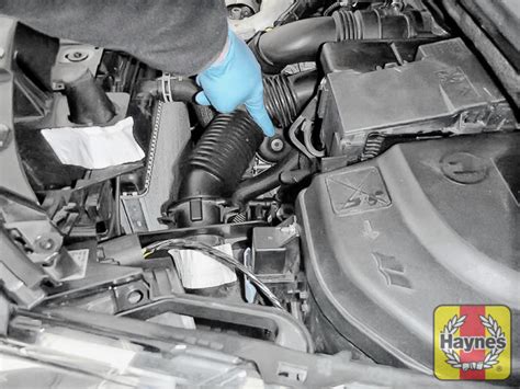 Demandez ou proposez une location entre voisins. Peugeot 3008 (2009 - 2017) 1.6 HDi - Oil filter change ...