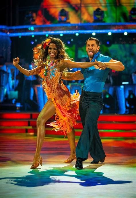 Mabuse and kulczak's marriage ended in 2014. Motsi Mabuse critiques her sister on Strictly Come Dancing ...