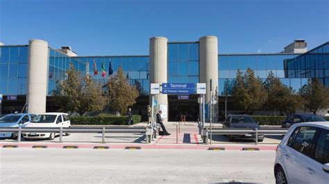 Book your flights from pisa to cagliari today! Rynair torna a Birgi | Riattivati 4 voli - Live Sicilia