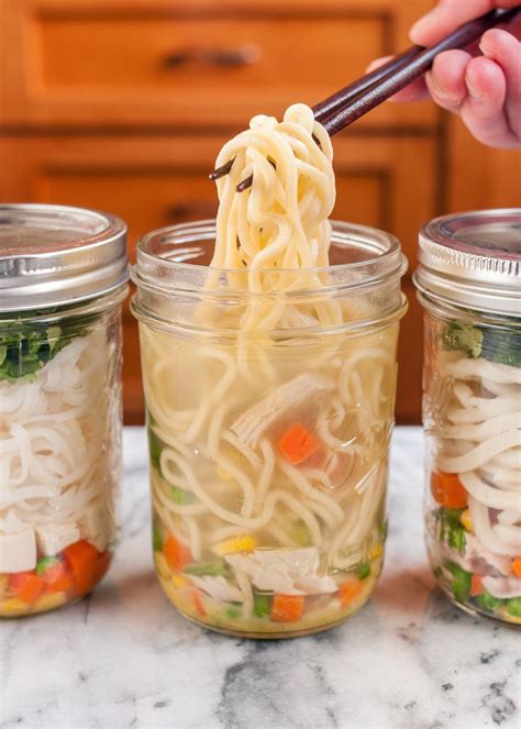 10 Things You Didnt Know You Could Do In A Mason Jar Mason Jar Meals