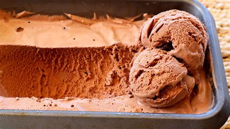 How To Make Chocolate Ice Cream At Home Homemade Chocolate Ice Cream
