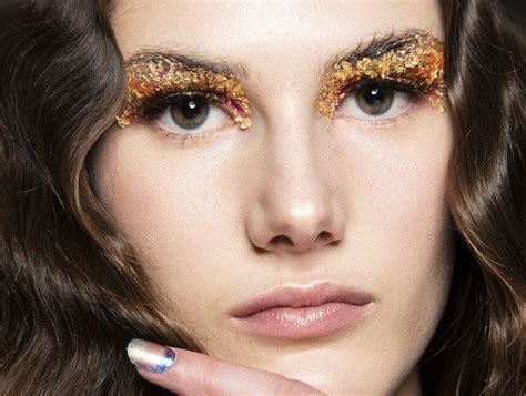 The 8 Prettiest Fall 2019 Makeup Trends From The Runways Ready To
