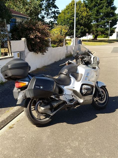 Proof that a motorcycle can take you a pillion and plenty of luggage to those alpine passes can be fun once you get there. BMW R 1150 RT - Loire Atlantique - Bonnie&Car occasion