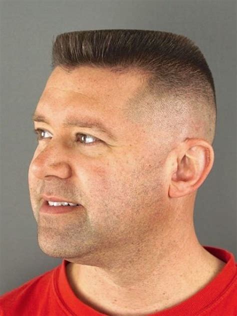 There is always a cheap barber shop near you. 23 Best Flat Top Haircut For Men 2019-Short & long - Style ...