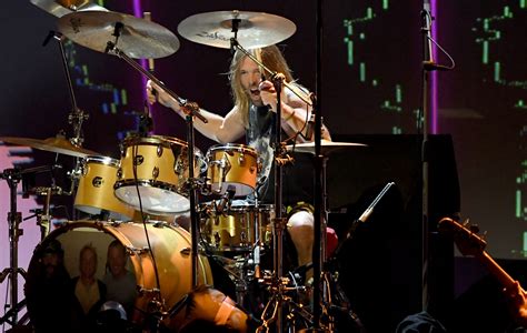 Foo Fighters' Taylor Hawkins shares drum tutorial for fans during lockdown