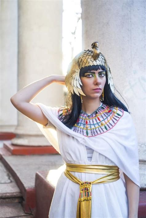 How To Make A Homemade Egyptian Costume 7 Steps Egyptian Costume