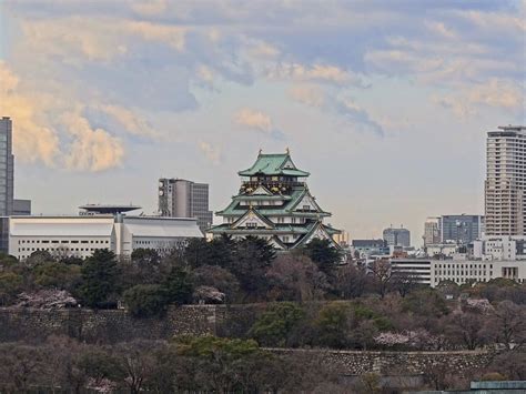 Osaka castle park is a large park in the osaka downtown area which features the famous osaka castle within. Osaka Castle Park | Osaka Castle has a long and storied ...