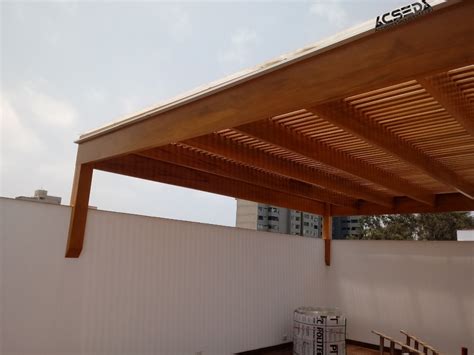 Cerramientos terrazas madera en el techo al igual como lo vemos en la imagen, nos nuestra la mejor posibilidad de cerrar una terraza sin muros como tampoco techos formales, la instalación de varillajes en el entorno las terrazas, es vital solo la construcción de varillajes. Techos Sol Y Sombra En Terraza Pergolas De Madera - S/ 280,00 en Mercado Libre