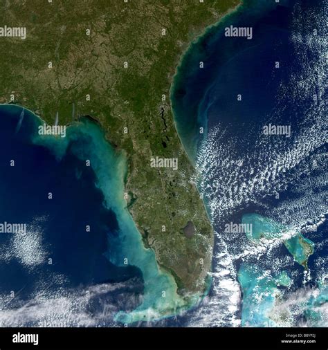 Vista Satélite De Florida El Océano Atlántico Y La Porción Oriental Del Golfo De México
