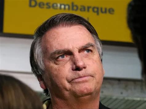 Por 5 A 2 Tse Torna Jair Bolsonaro Inelegível Por Oito Anos Folha Do Es