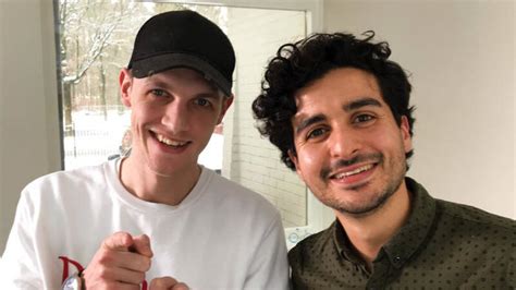 Enzo knol october 21milan knol vs enzoknol. Milan Knol beantwoordt vragen van kinderen | NOS Jeugdjournaal
