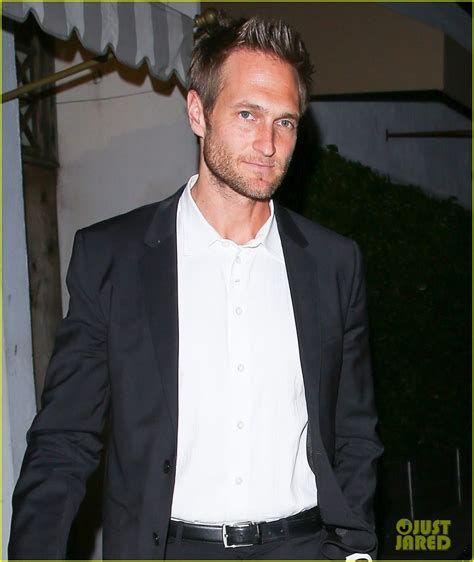 A source tells et that jen and john have spoken about a future together, but neither of them are ready to plan a wedding or get engaged.exclusives from. Jennifer Garner Enjoys a Date Night with Boyfriend John ...