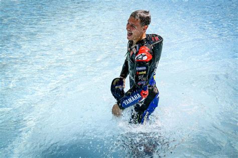Fabio quartararo est la nouvelle mascotte du motogp. Quartararo: "Non avevo più forza nel braccio, non ce la ...