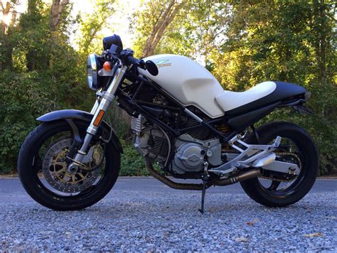Custom Ducati Monster 750 Cafe Racer
