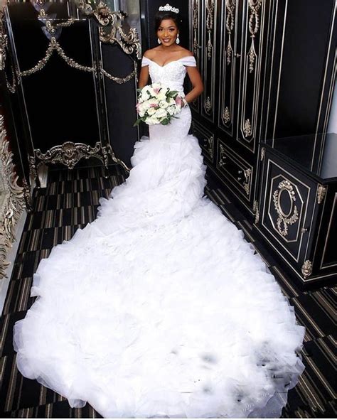 Elagent Cap Sleeves Mermaid African Wedding Dresses 2019 Royal Train