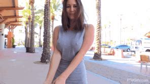 Amber Hahns Perfect Bouncy Tits Gifs Ezgif 1 7007b95020 Porn Pic