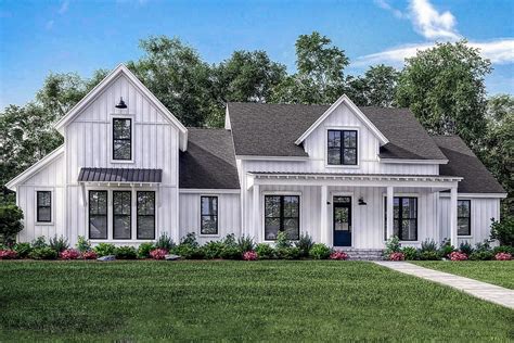 Our modern farmhouse collection offers several options from garage less to. 4-Bed Modern Farmhouse with Bonus Over Garage - 51773HZ ...
