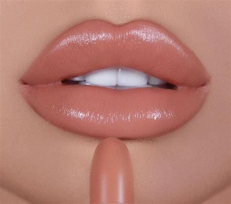Nude Liquid Lipstick Lipstick Dupes Lipstick Art How To Apply