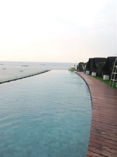 Infinity Pool at the Hilton Pattaya Hotel, Thailand - Wilson Family