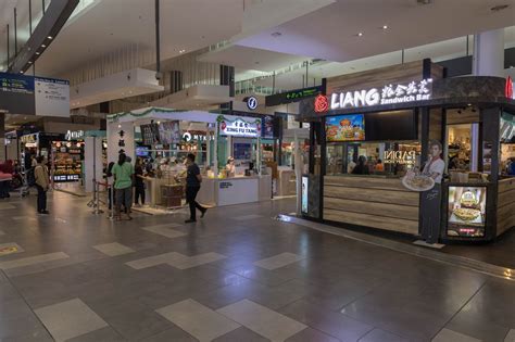 Kuala lumpur international airport serves the malaysian capital, kuala lumpur, and is a key air transport hub for the whole country. Review of Air Asia flight from Kuala Lumpur to Senai in ...