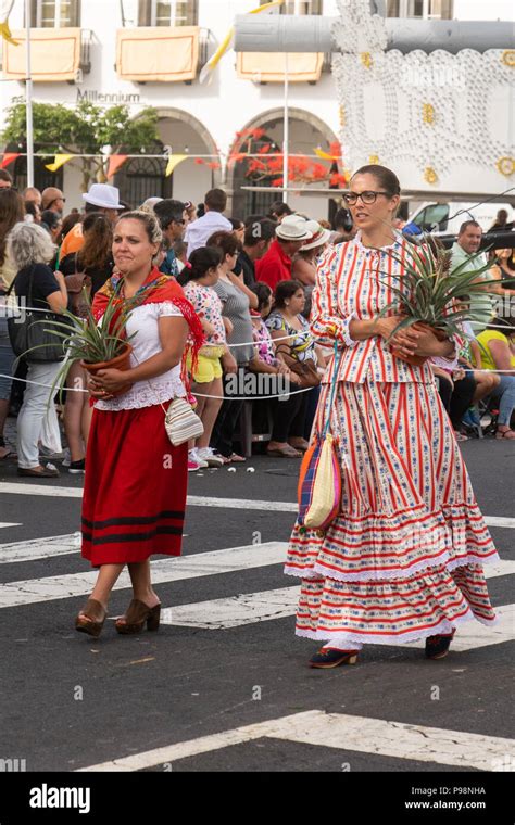 Portuguese Costumes Hi Res Stock Photography And Images Alamy