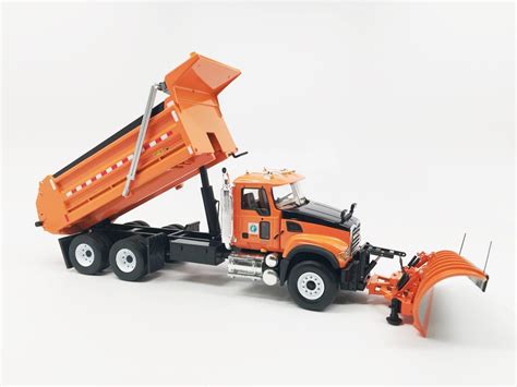 134 Mn Dot Mack Granite Dump Truck W Plow And Spreader Snow Plow