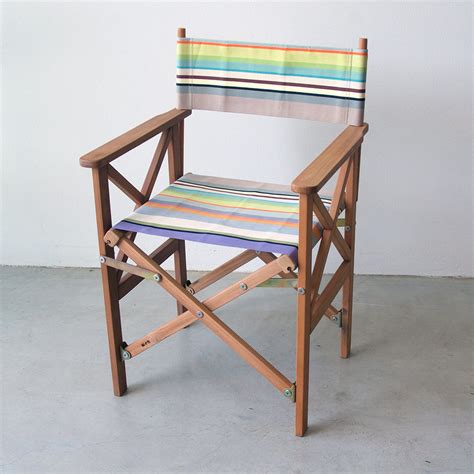 A directors chair may come with several accessory pockets, so that you can store camping gear, or tools for any outdoor event. DIRECTORS CHAIRS - TEAK