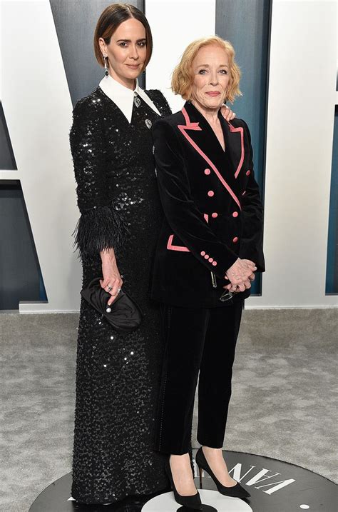 Longtime Loves Sarah Paulson And Holland Taylor Pose Together At Oscars 2020 Afterparty