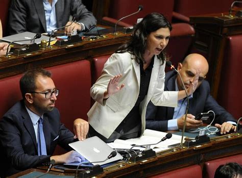 Lex Deputata M5s Giulia Sarti Entra Nello Staff Di Lepore Notizie Ansait