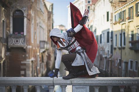 Ezio Auditore Cosplay Assassin S Creed 2 Venezia By LeonChiroCosplayArt