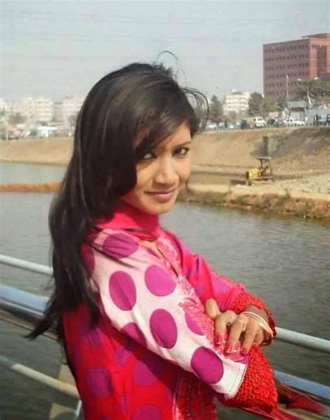 Download Now Bangla Sex Clip Video And Hot Picture Bangladeshi Cute Girl