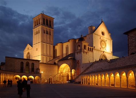 assisi basilica di san francesco umbria umbria italia san francesco
