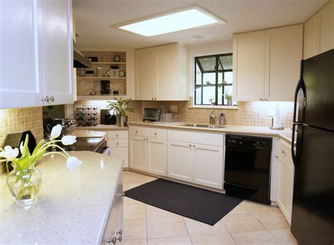 The color of the cabinets and the floors was too similar and the small island. A Tour of My 1980s Kitchen | Mirror80