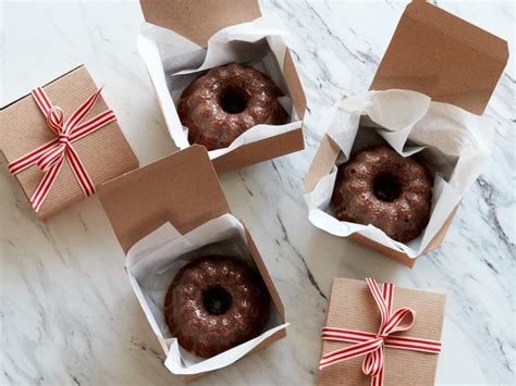 I also use this recipe at christmas time to make 6 small loaves for gifts, which take about 15 minutes less. Mini Toffee Bundt Cakes Recipe : Food Network Recipe | Food Network